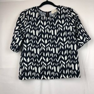 ♧Ever my short sleeve Black and White crop top M